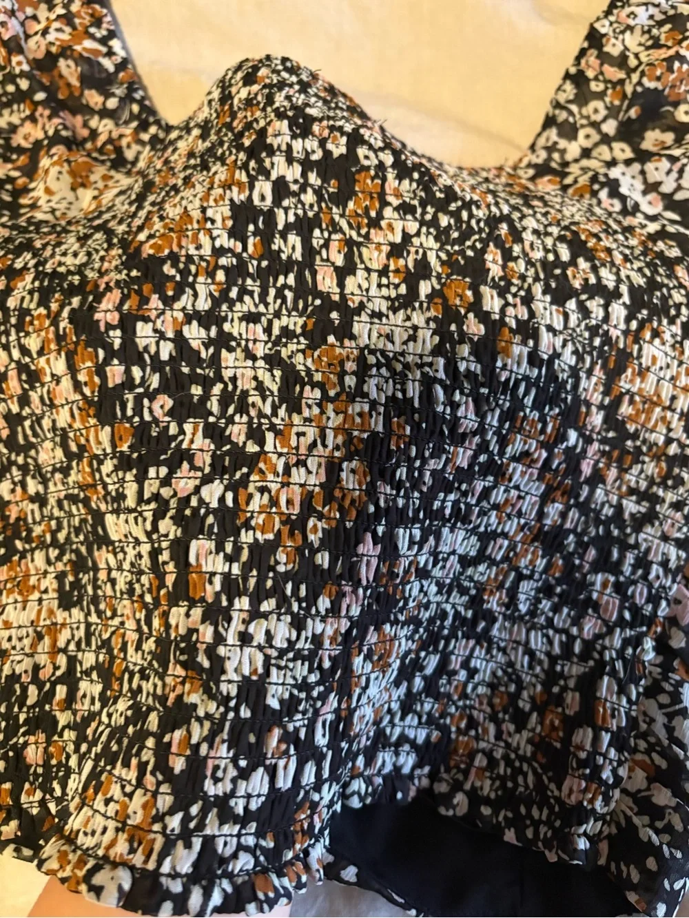 Lulu's Black Floral Square-Neck Puff Sleeve Crop Top - Picture 15 of 16